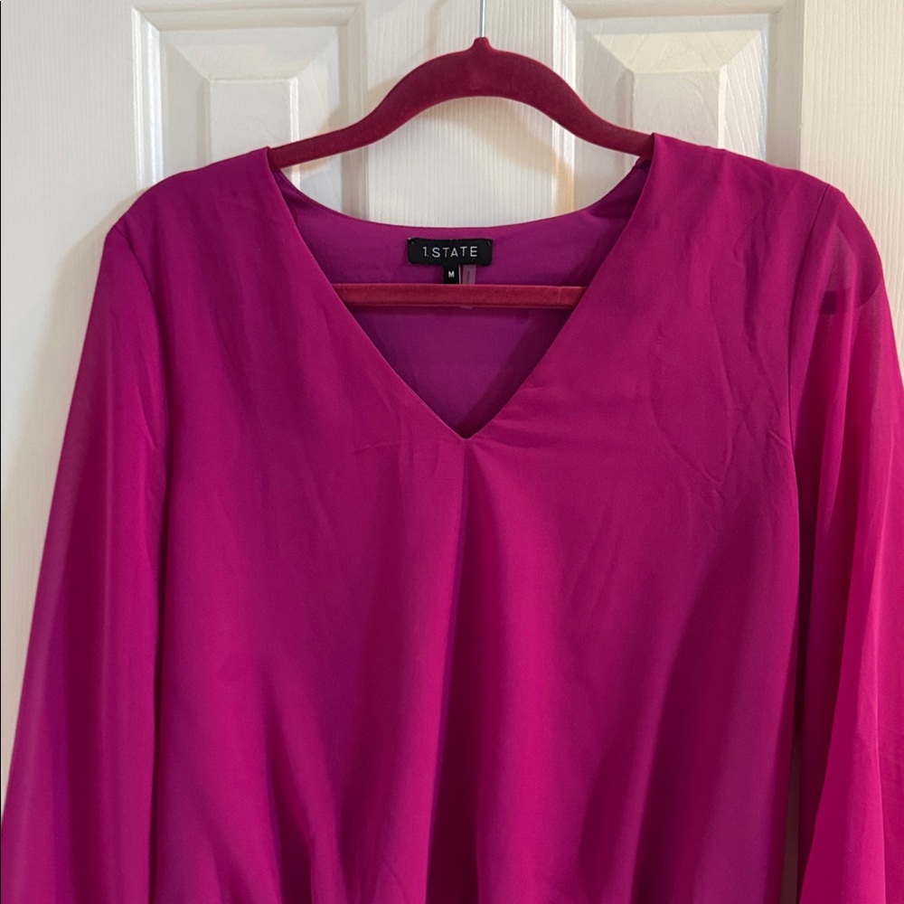 NWT 1.  STATE Magenta V-Neck Top w/ Sheer Long Puffed Sleeves & Ruched Waist - Picture 2 of 9